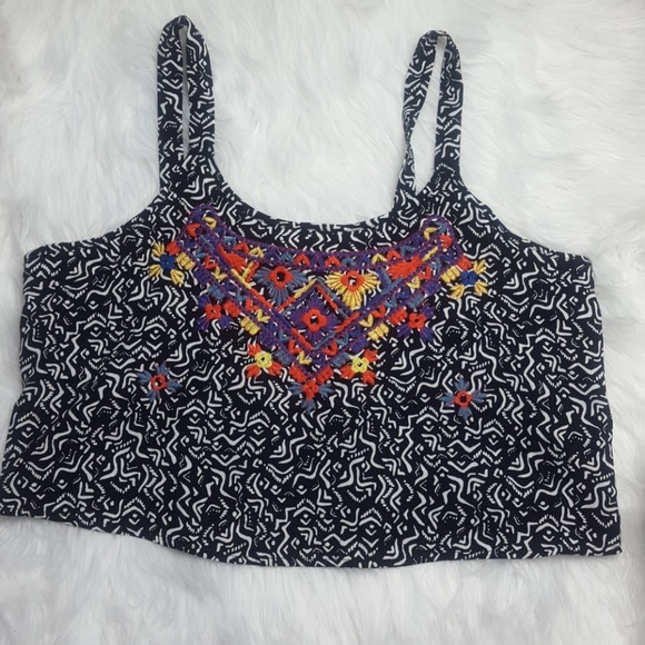 Xhilaration Tops - Xhilaration Tribal Crop Top - Size L